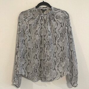 Express Women’s Tunic Medium Grey Snake Animal Print Semi Sheer Mesh Classic
